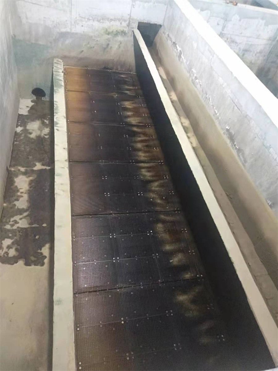 Filter basin and filter plate installation