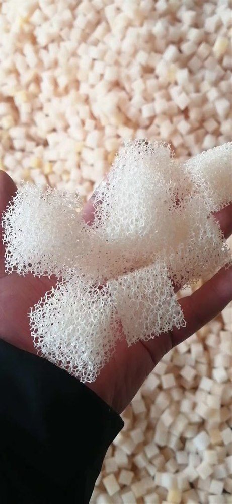 Polyurethane sponge media