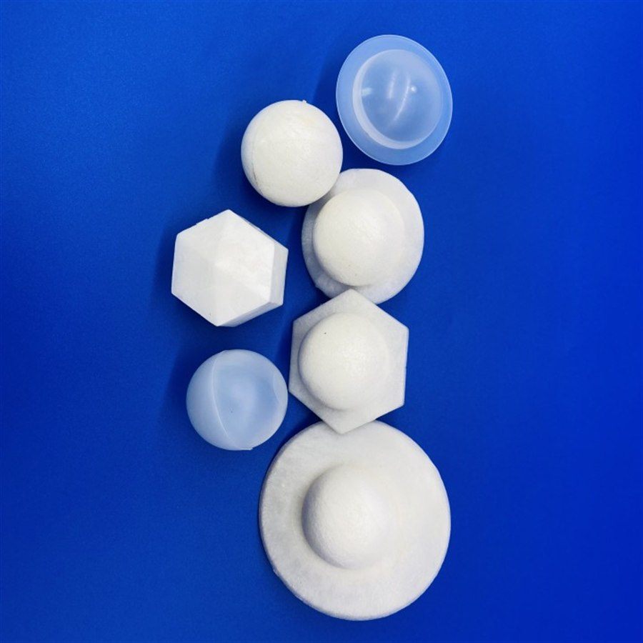 PP liquid surface cover ball close-up