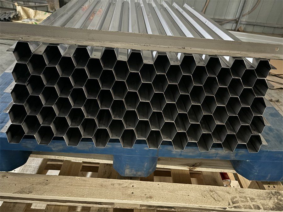 Stainless steel hexagonal tube settler media